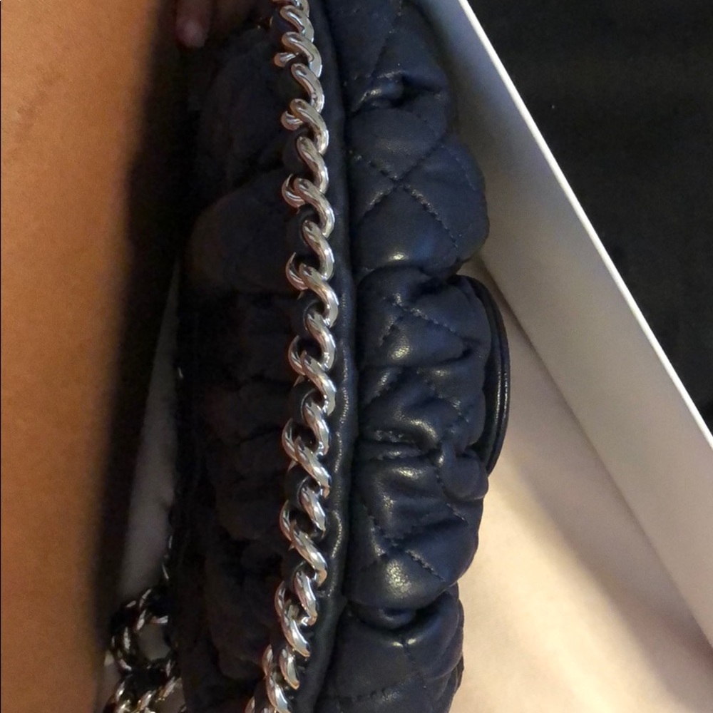 Blue Chanel bag - Picture 7 of 8